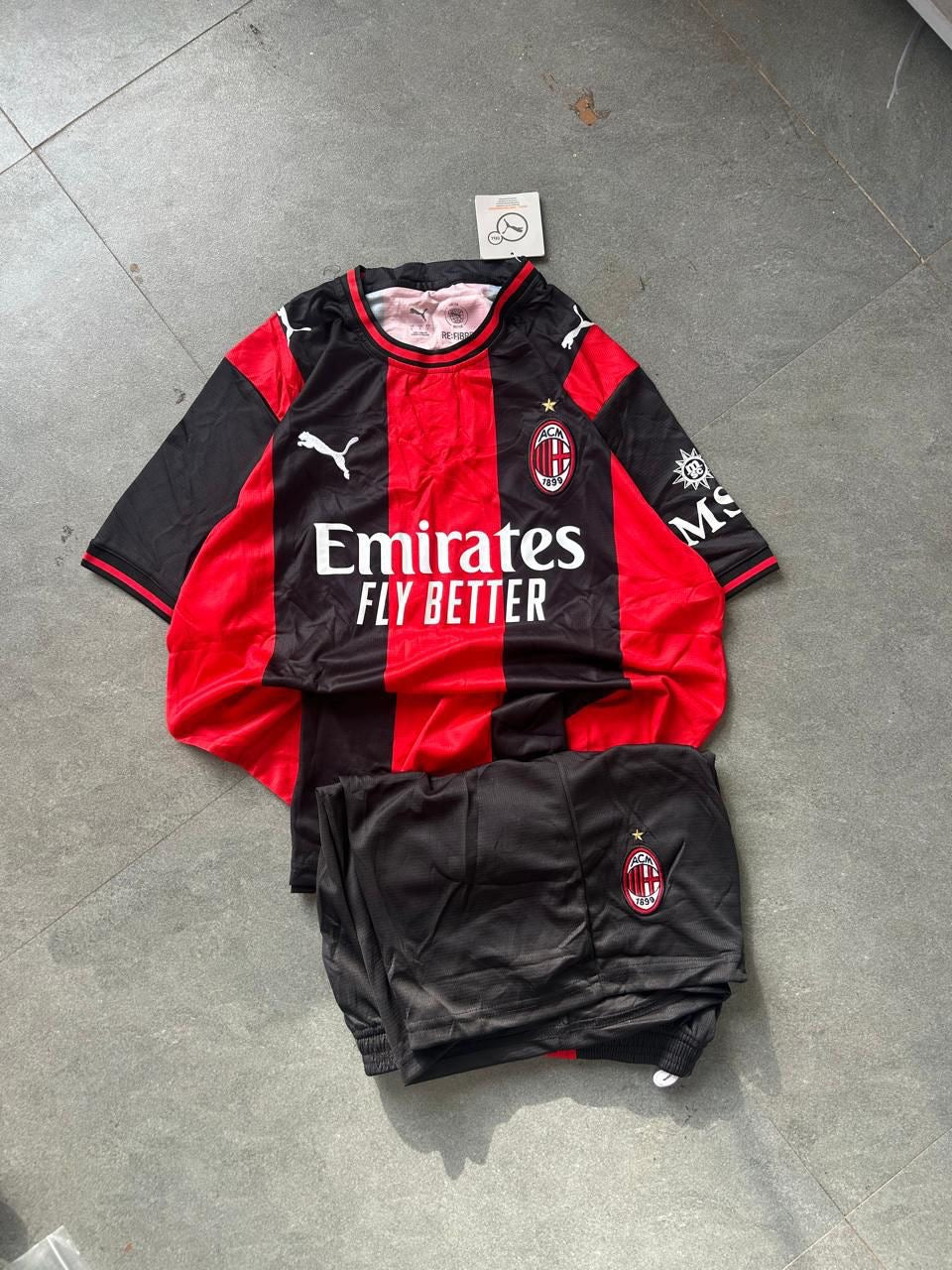AC MILAN home