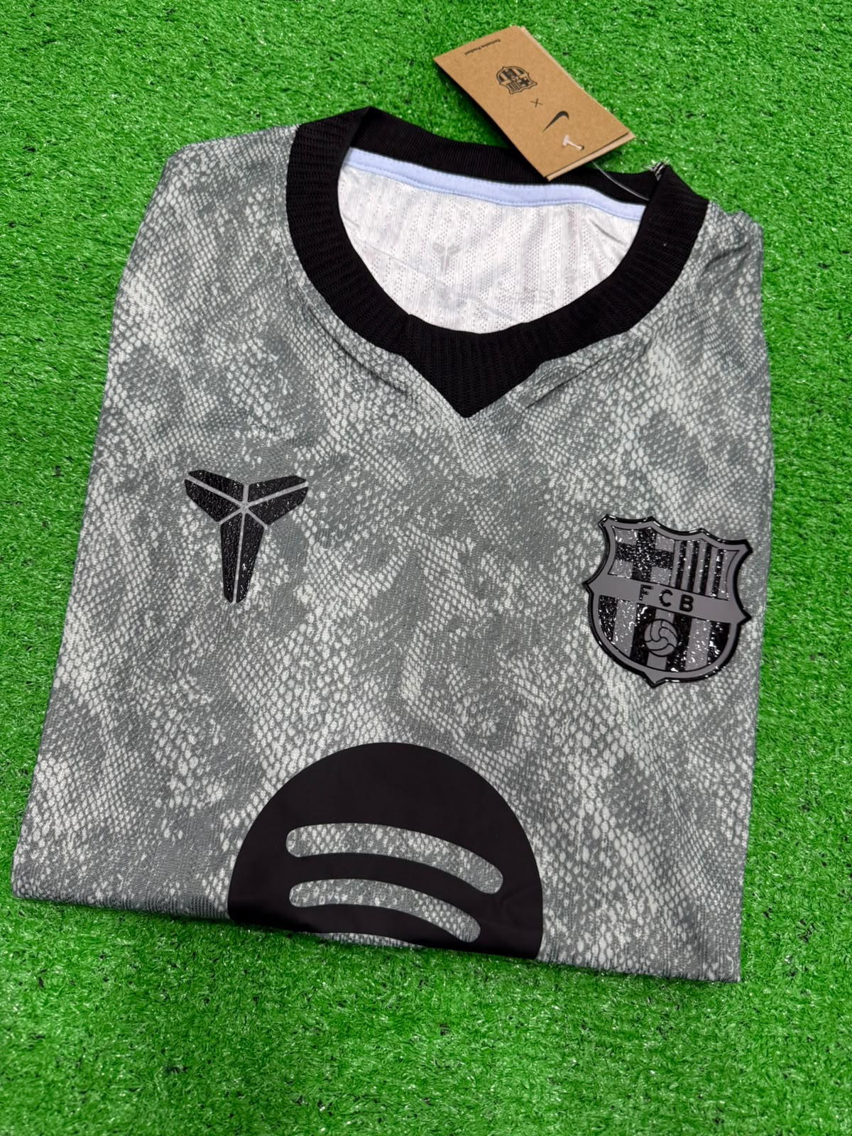 BARCELONA X BLACK EDITION