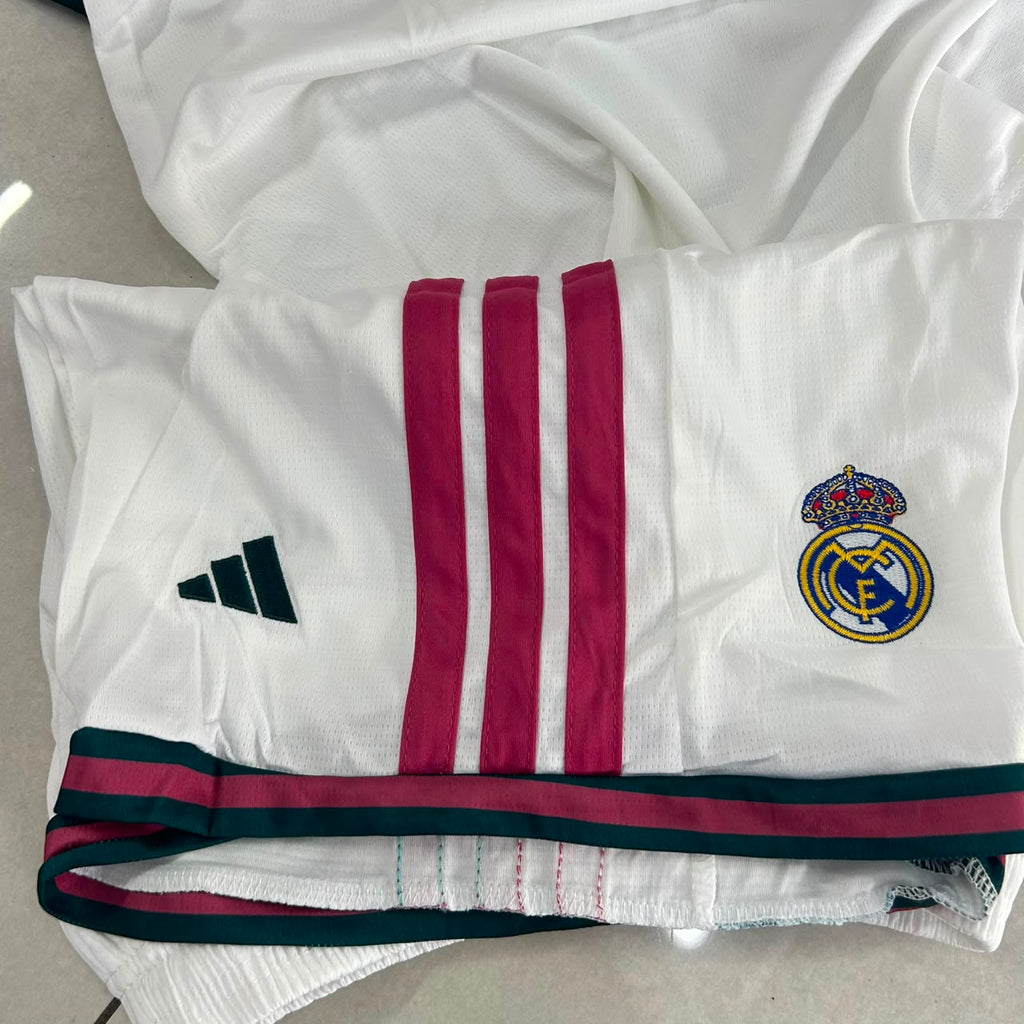 Real Madrid home set