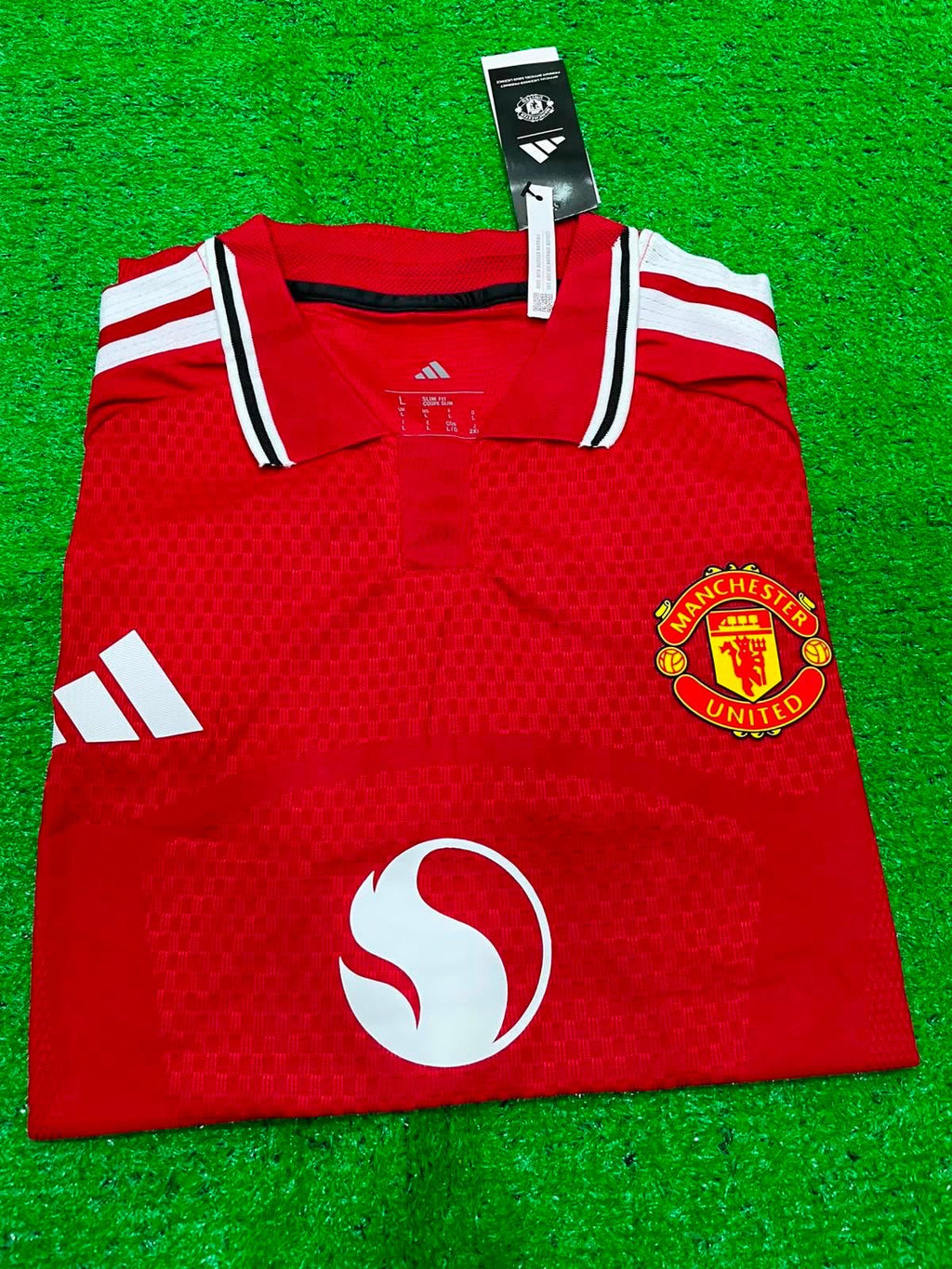 Manchester united home player quality